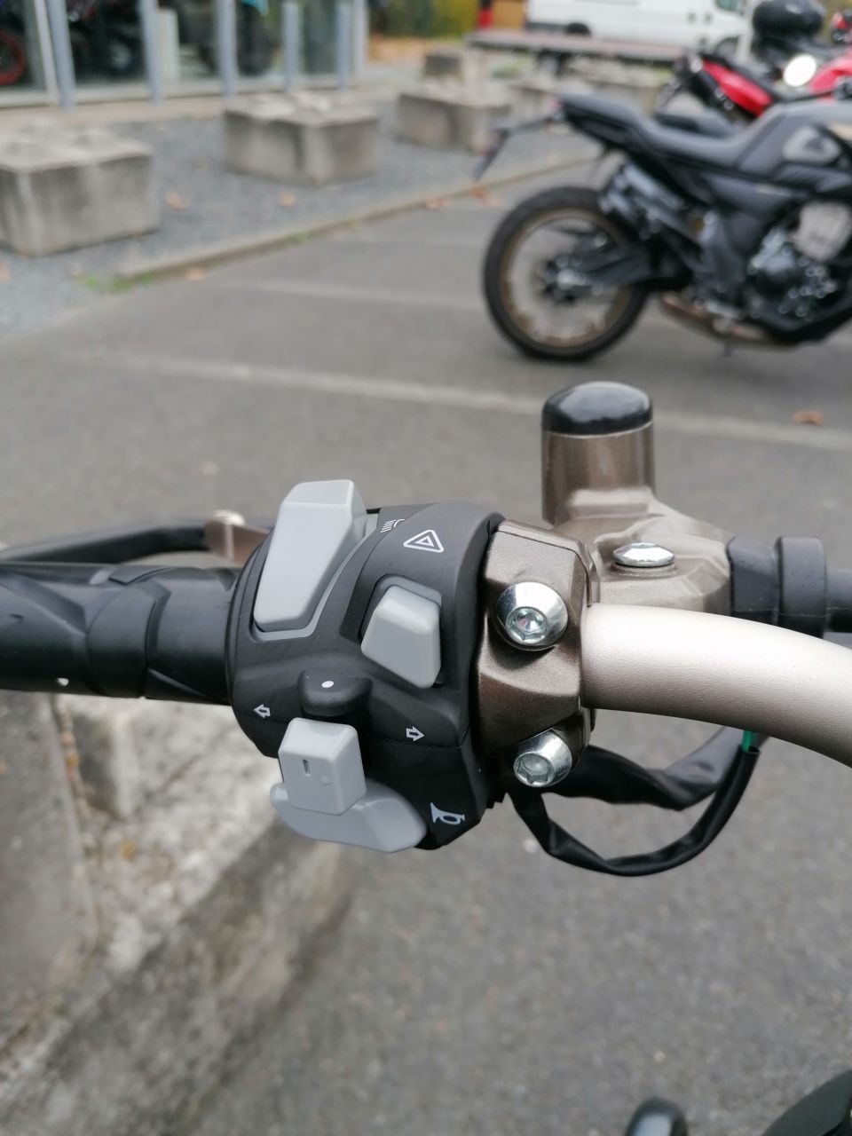 ZONTES 125 SCRAMBLER X 4