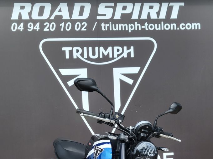 TRIUMPH TRIDENT 660 4