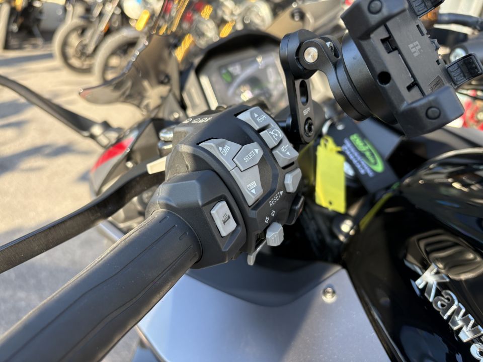 KAWASAKI NINJA 1000 SX 4