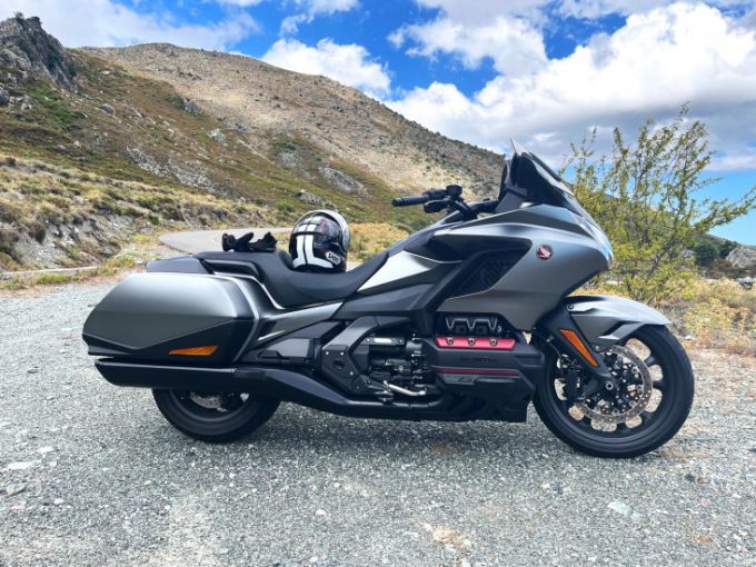 HONDA GOLDWING BAGGER DCT 4