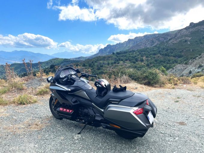HONDA GOLDWING BAGGER DCT 4