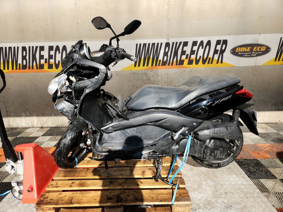 YAMAHA X-MAX 125 4