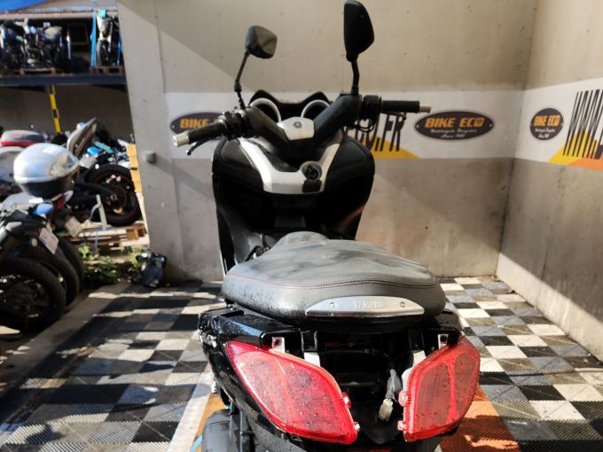 YAMAHA X-MAX 125 4