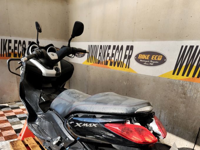 YAMAHA X-MAX 125 4