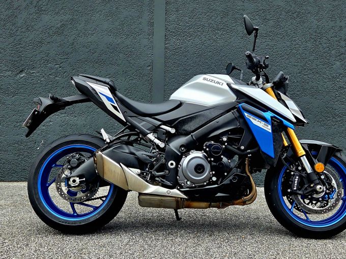 SUZUKI GSX-S 1000 ABS 4