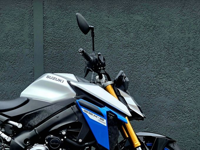 SUZUKI GSX-S 1000 ABS 4