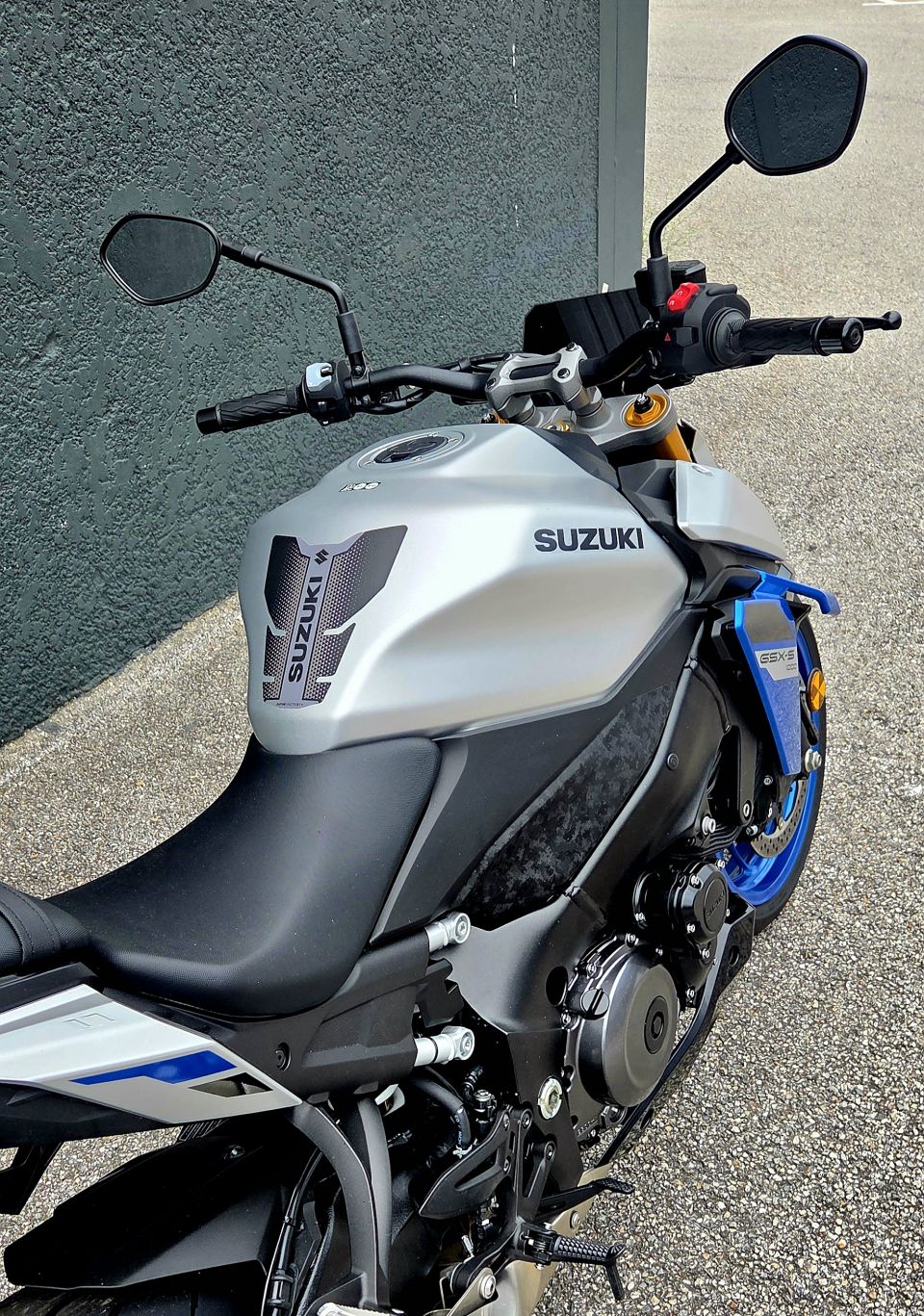 SUZUKI GSX-S 1000 ABS 4