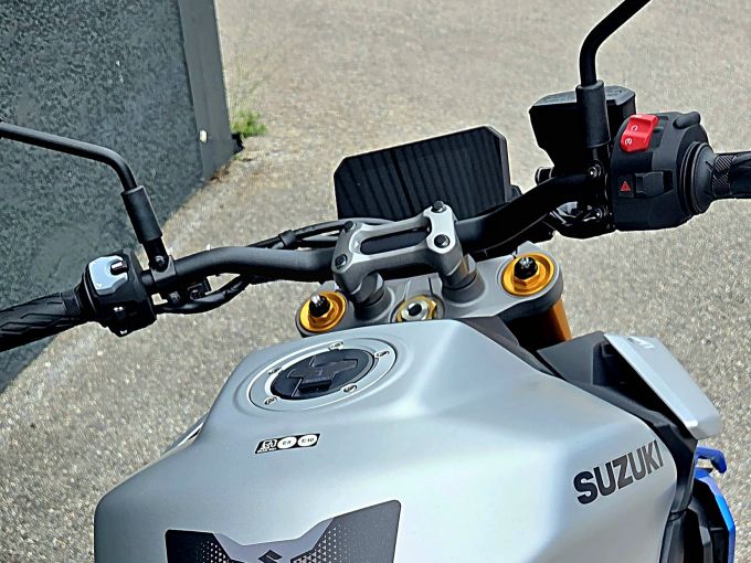 SUZUKI GSX-S 1000 ABS 4