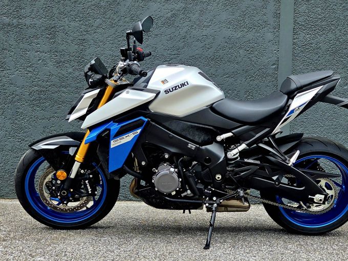 SUZUKI GSX-S 1000 ABS 4