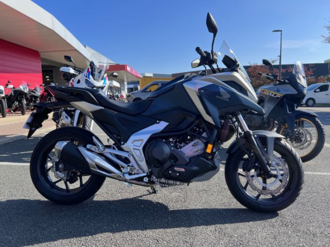 HONDA NC750X 4