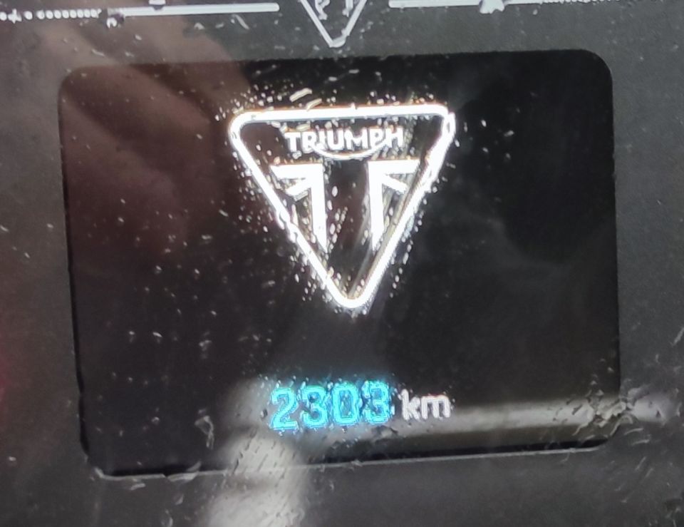 TRIUMPH SPEED TWIN 1200 4