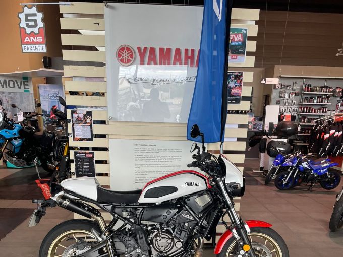 YAMAHA XSR 700 4