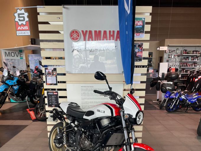 YAMAHA XSR 700 4