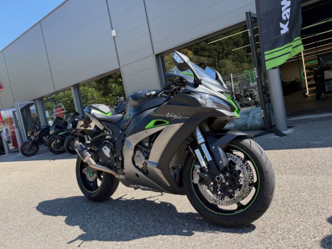 KAWASAKI ZX-10R 4