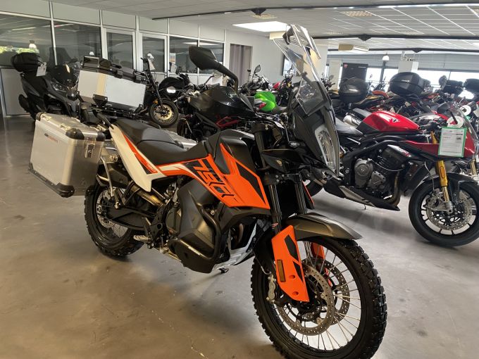 KTM 790 ADVENTURE 4