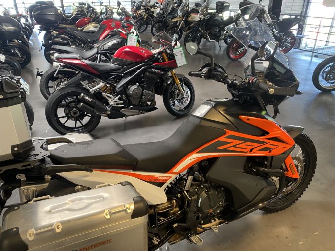 KTM 790 ADVENTURE 4