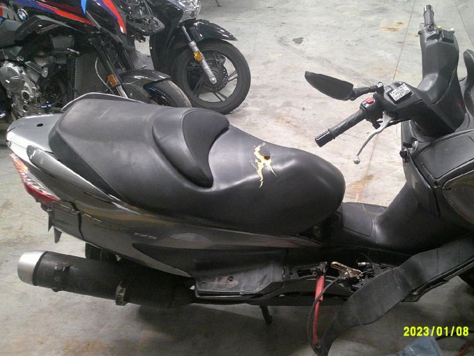 SUZUKI BURGMAN 125 4