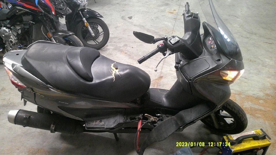 SUZUKI BURGMAN 125 4