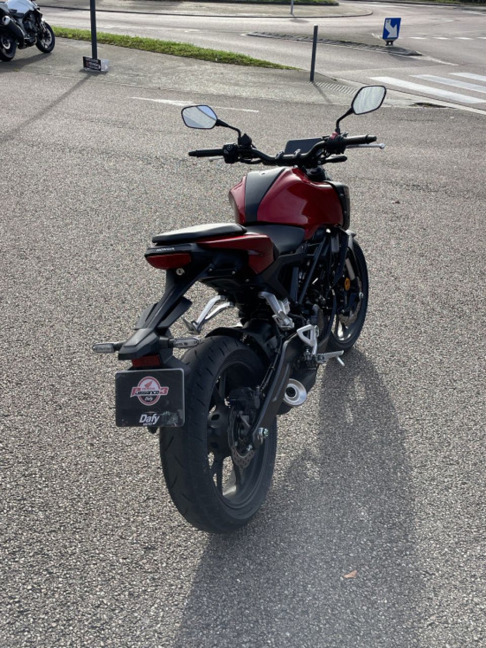HONDA CB125R 4
