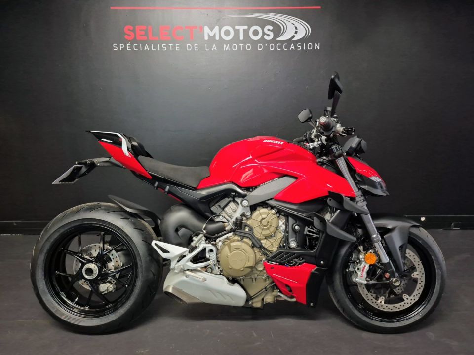 DUCATI Streetfighter V4 4