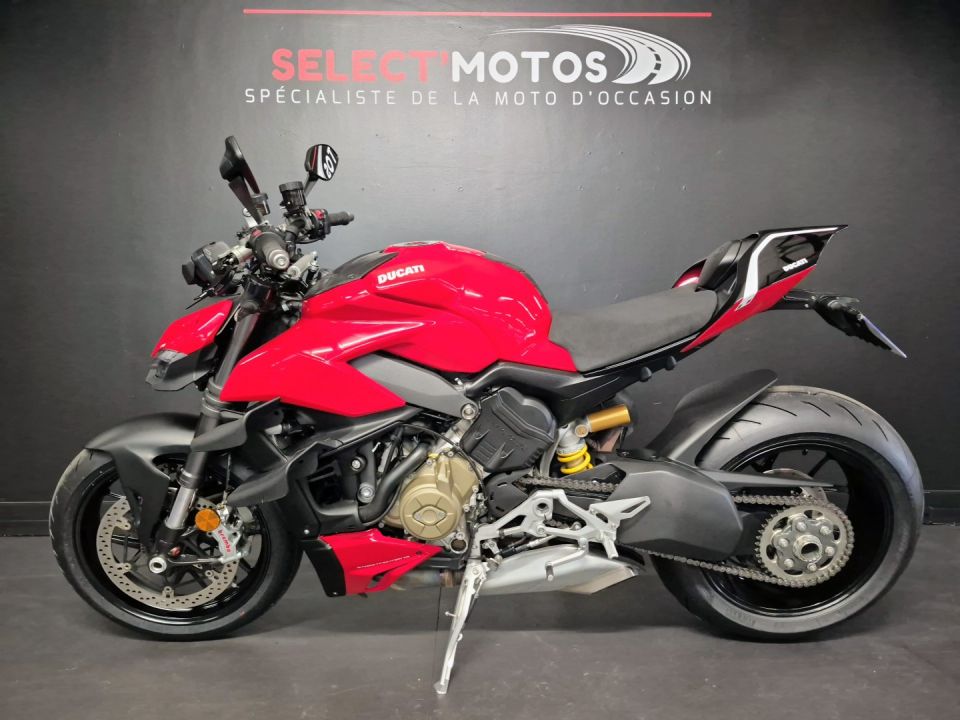 DUCATI Streetfighter V4 4