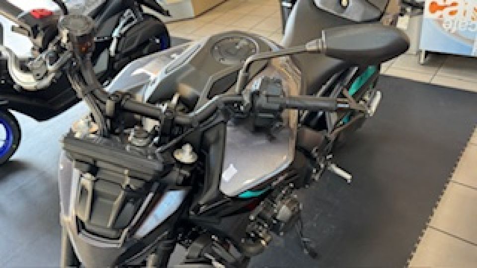 YAMAHA MT 09 Y-AMT 35 KW 4