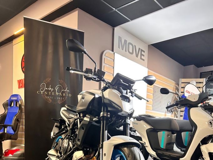 YAMAHA MT-07 (47.5CV) 4