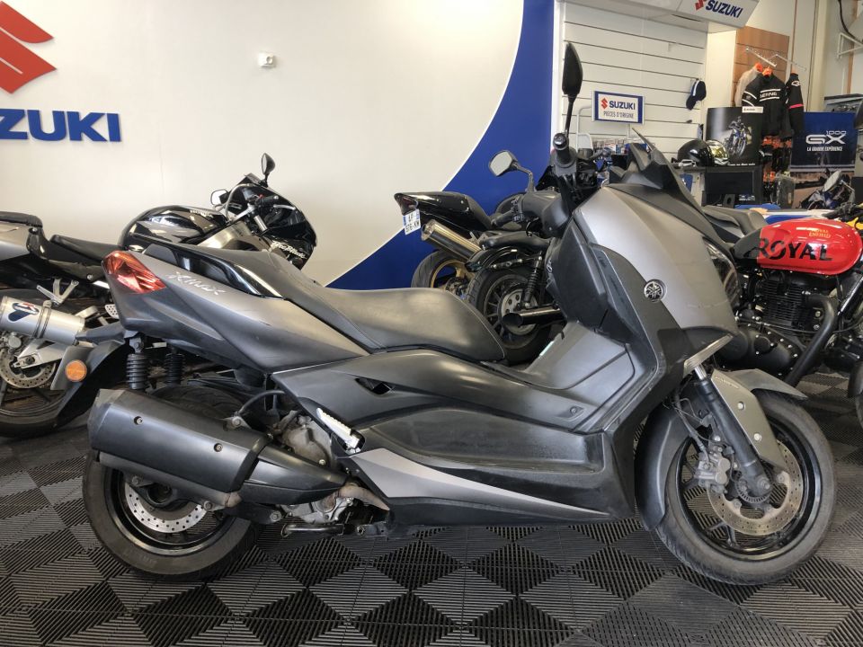 YAMAHA X-MAX 300 4