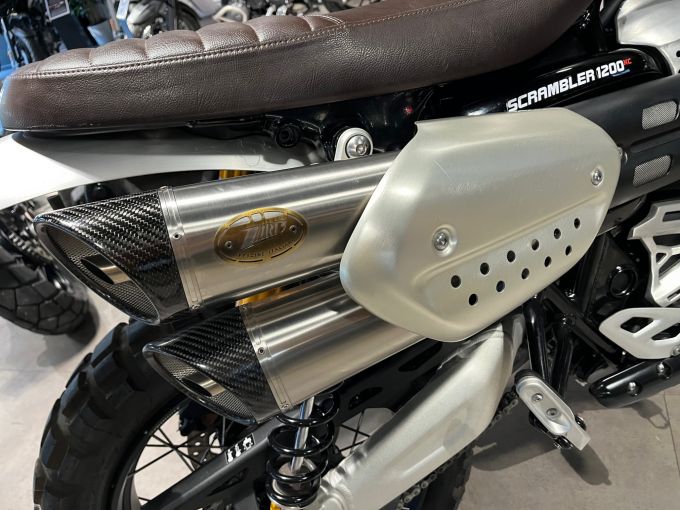 TRIUMPH SCRAMBLER 1200 XC 4