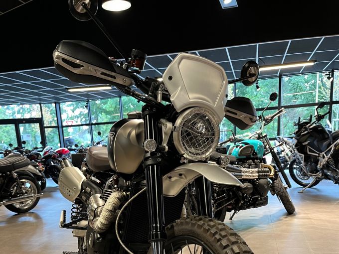 TRIUMPH SCRAMBLER 1200 XC 4