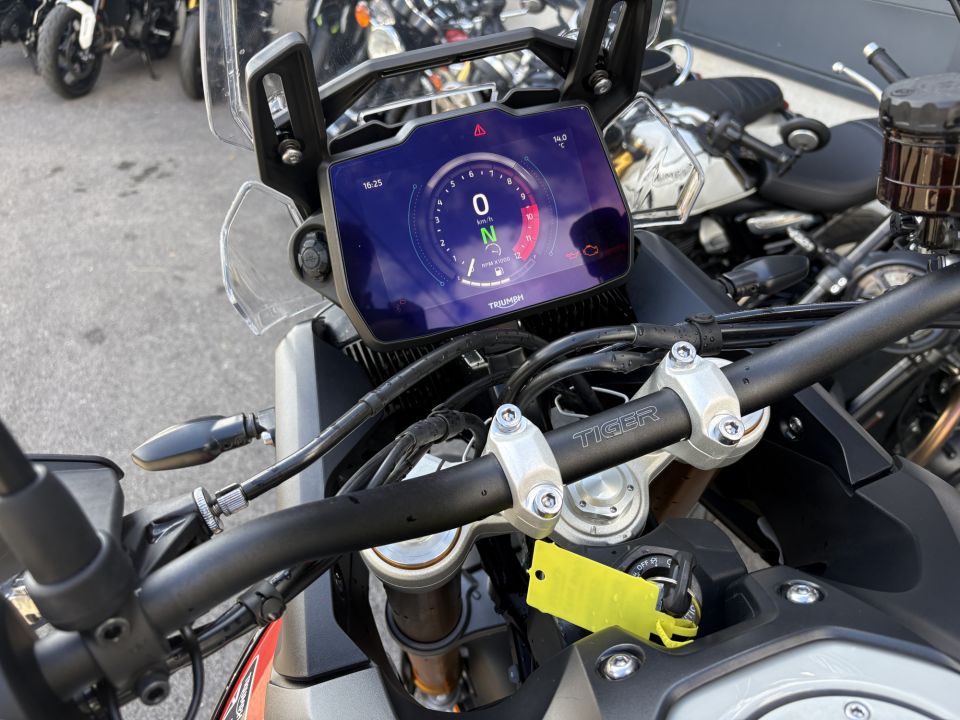 TRIUMPH TIGER 900 RALLY PRO 4