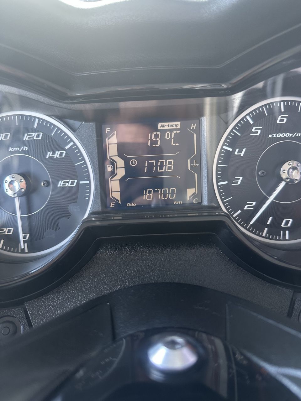 YAMAHA XMAX 300 Tech Max 4