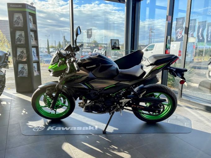KAWASAKI Z 500 SE 4