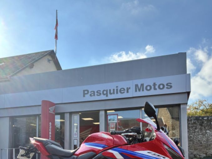 HONDA CBR650R 4