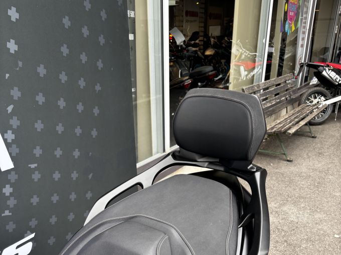 YAMAHA XP T-MAX 560 TECH MAX 4