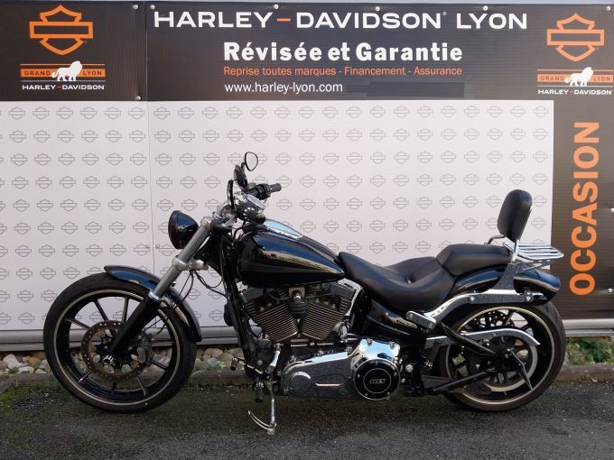 HARLEY-DAVIDSON SOFTAIL BREAKOUT 1690 4