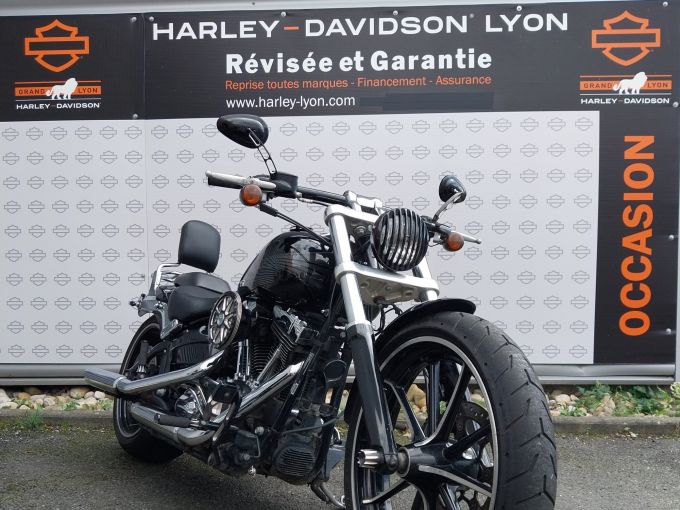 HARLEY-DAVIDSON SOFTAIL BREAKOUT 1690 4