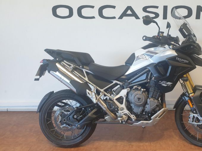 TRIUMPH TIGER 1200 RALLY PRO 4