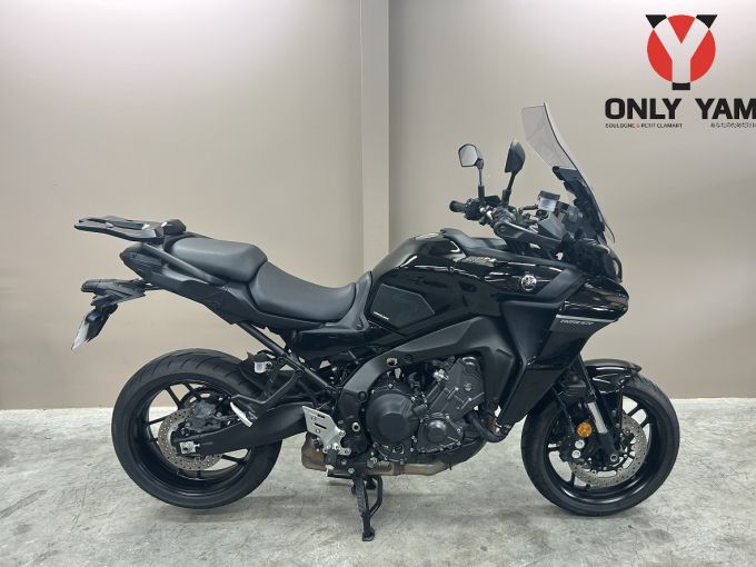YAMAHA TRACER 9 4