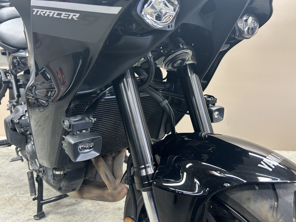 YAMAHA TRACER 9 4