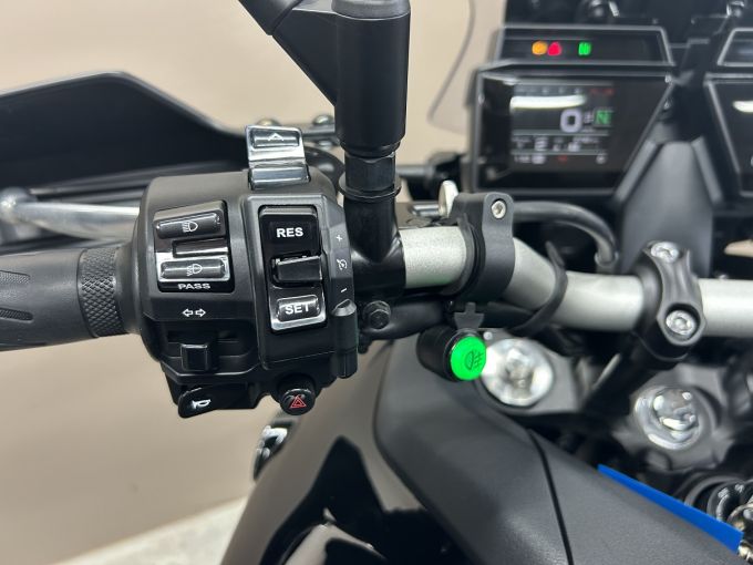 YAMAHA TRACER 9 4