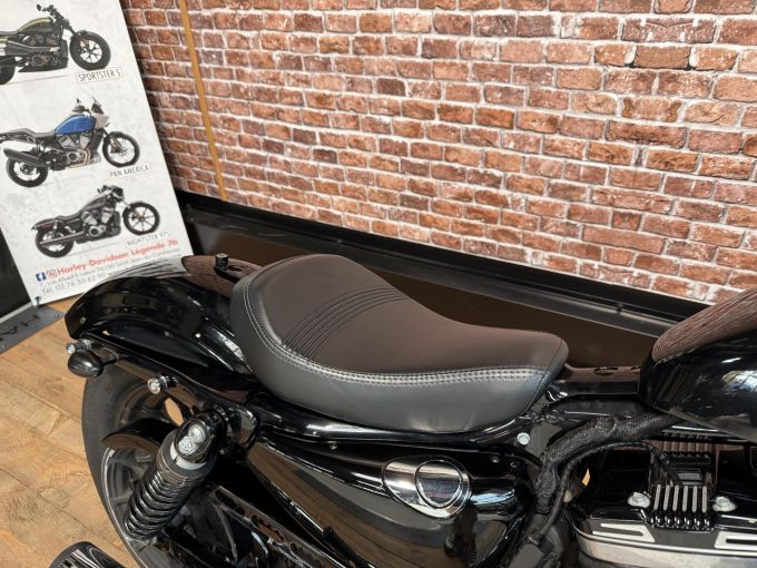 HARLEY-DAVIDSON SPORTSTER FORTY-EIGHT 1200 4