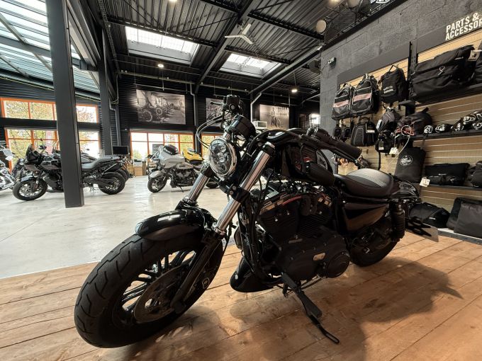 HARLEY-DAVIDSON SPORTSTER FORTY-EIGHT 1200 4