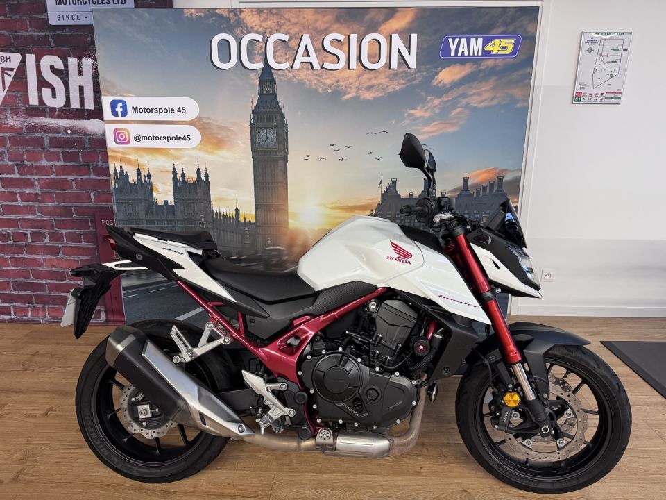 HONDA CB 750 HORNET 4