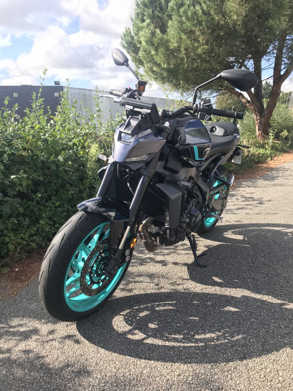 YAMAHA MT-09  Y-AMT 4