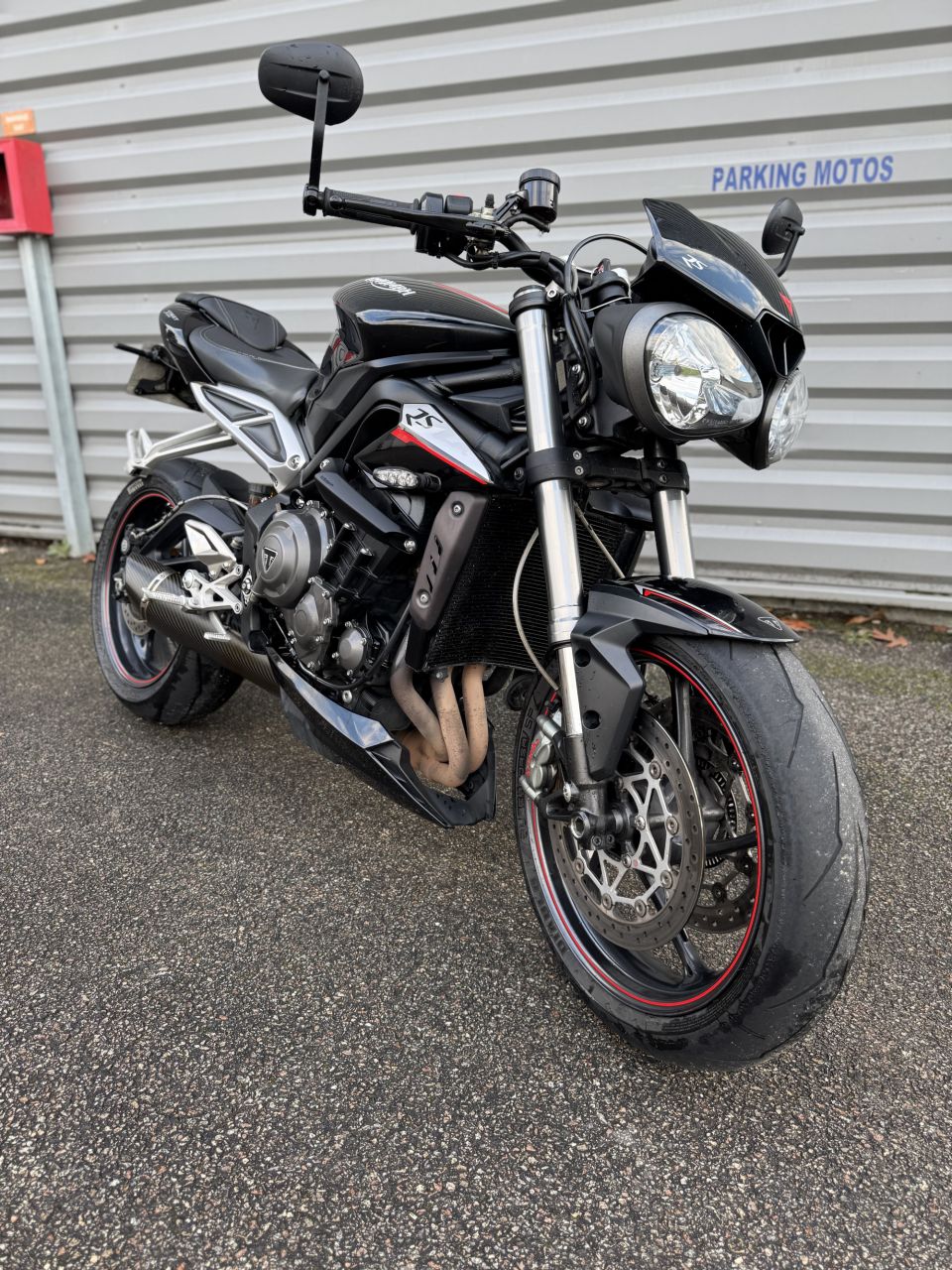 TRIUMPH STREET TRIPLE 765 RS 4