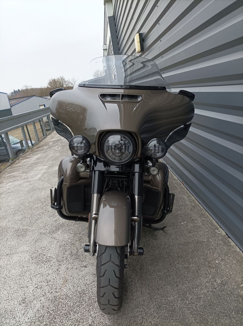 HARLEY-DAVIDSON TOURING ELECTRA GLIDE 1923 ULTRA CVO 4