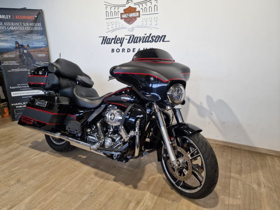 HARLEY-DAVIDSON TOURING ELECTRA GLIDE 1584 ULTRA CLASSIC 4