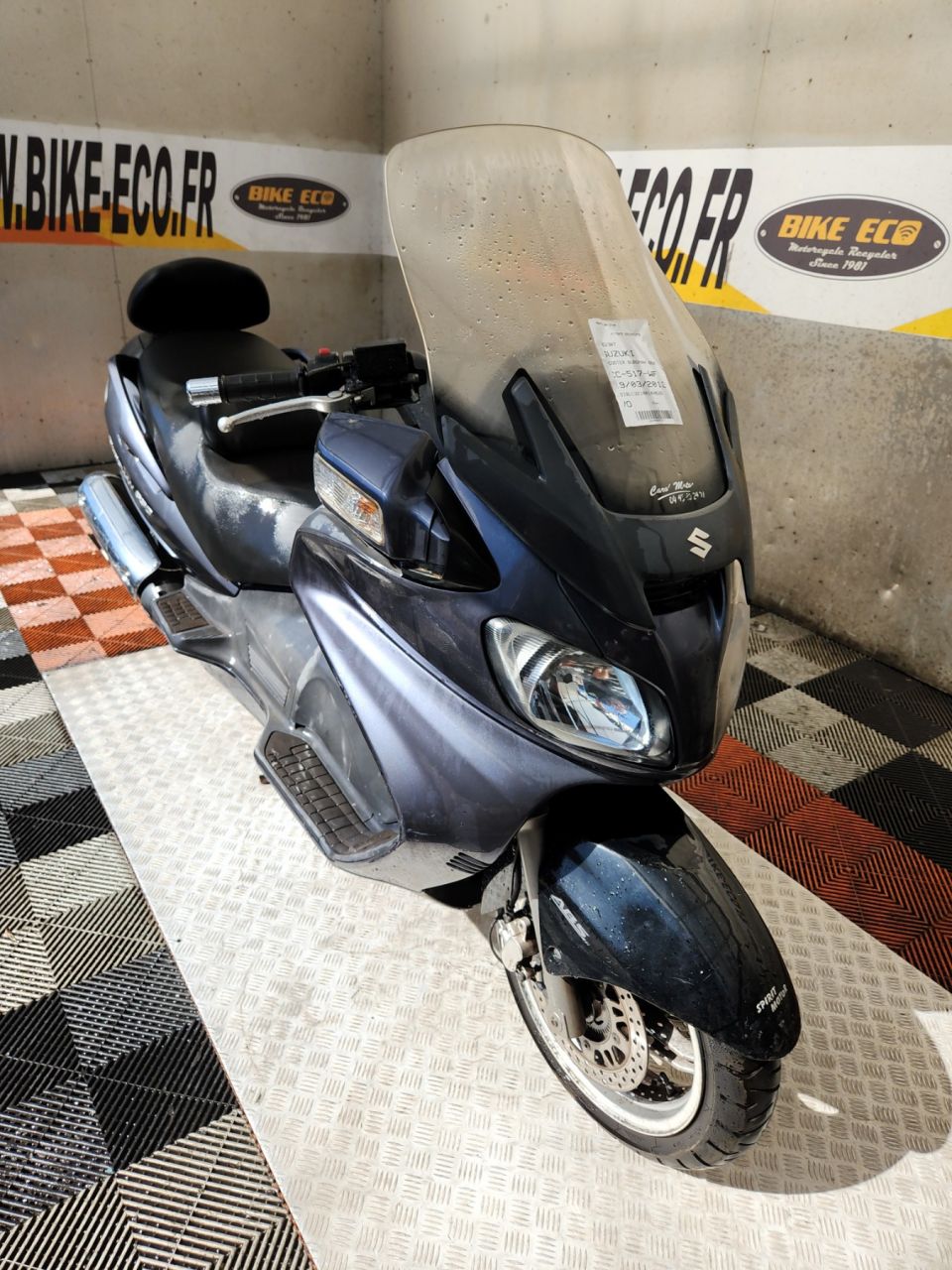 SUZUKI BURGMAN 650 4