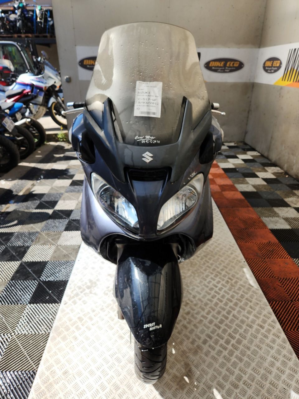 SUZUKI BURGMAN 650 4